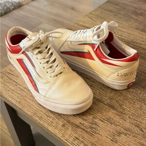 LIMITED EDITION Vans x David Bowie Old Skool Shoes